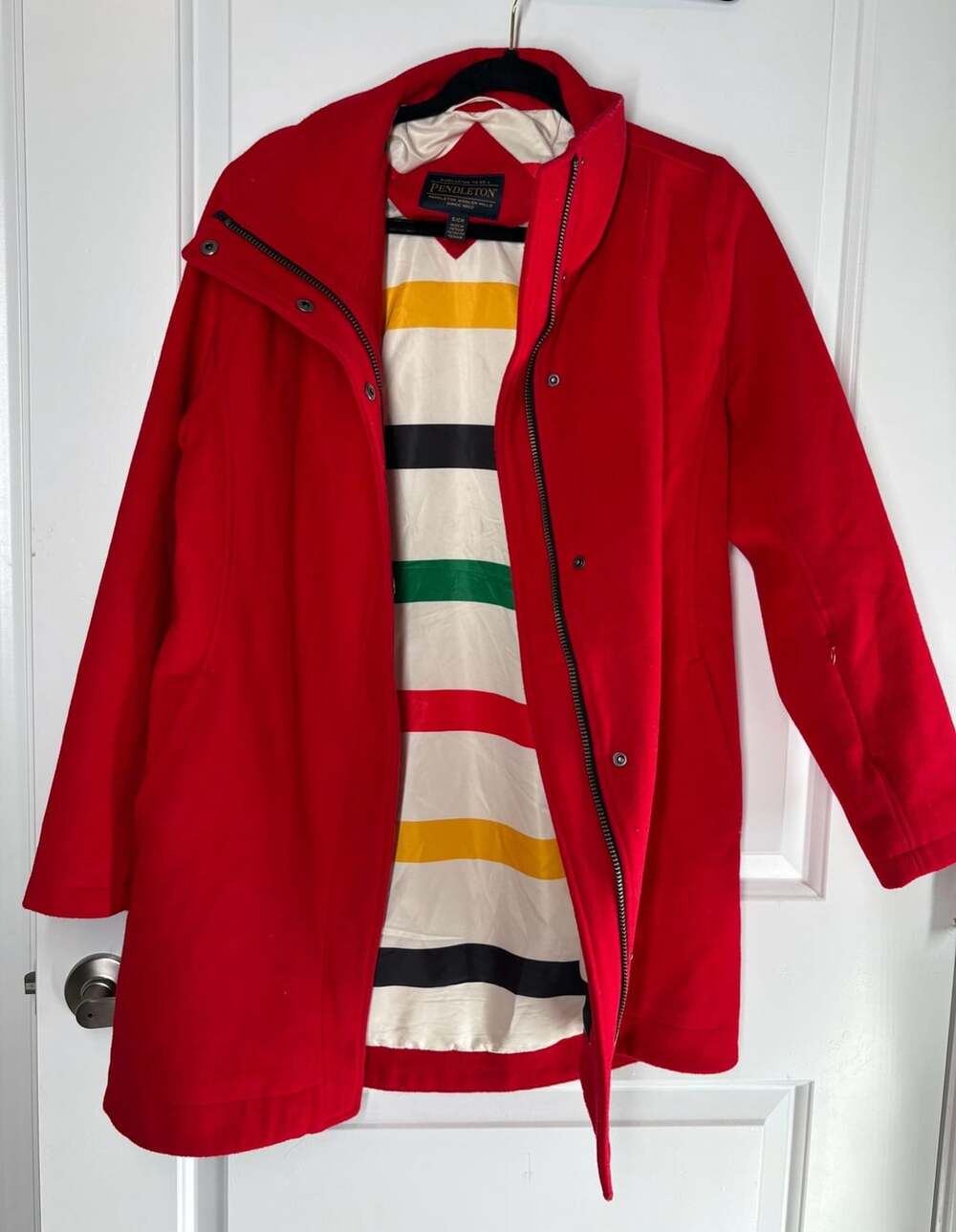 Pendleton Cascade Wool Coat Size S Red Glacier Park Lining - Picture 4 of 5